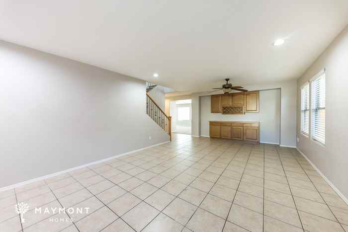 18417 W Westfall Way - Photo 5 of 13