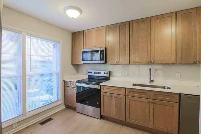 8900 Trimble Way - Photo 4 of 30