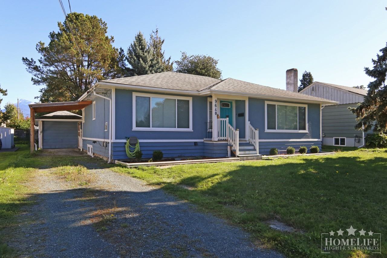 9640 Hazel Street - Photo 2 of 30