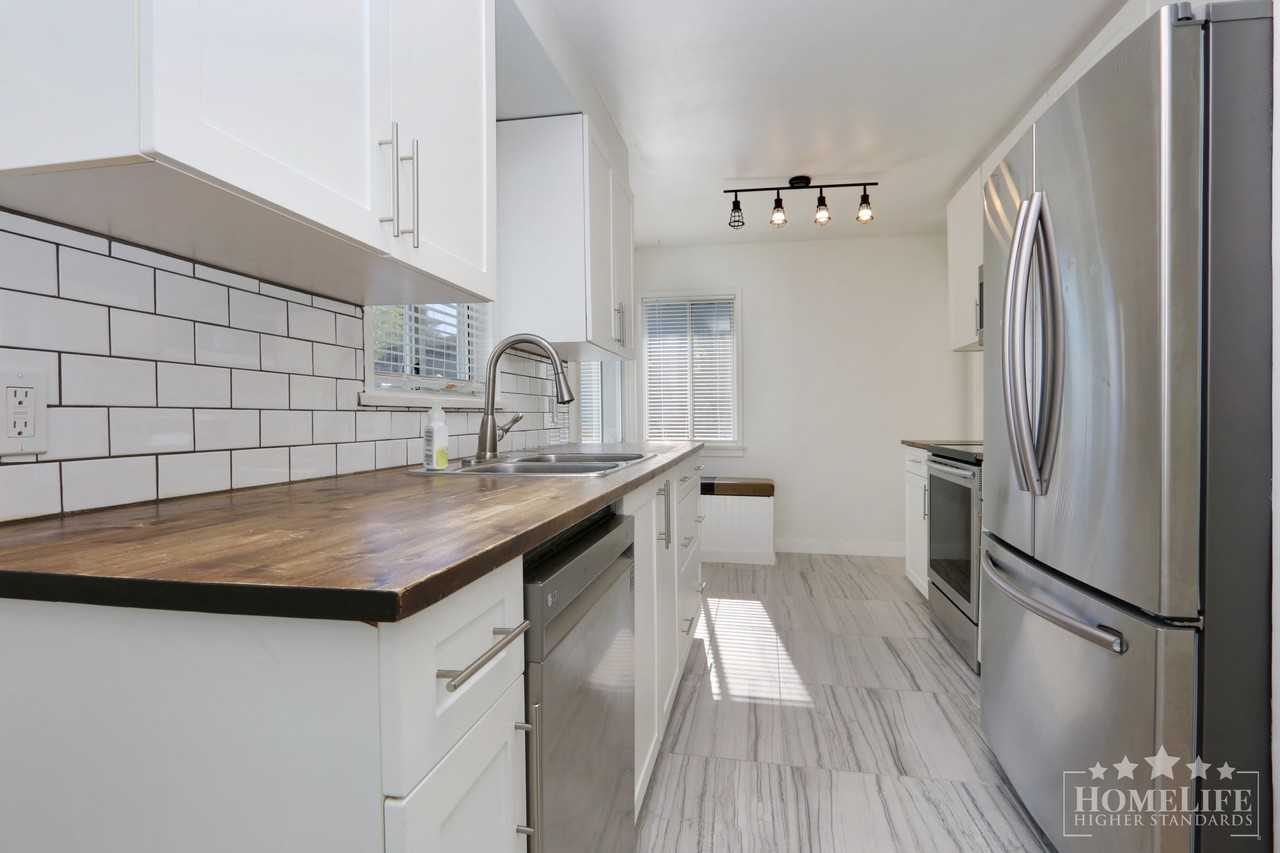 9640 Hazel Street - Photo 3 of 30