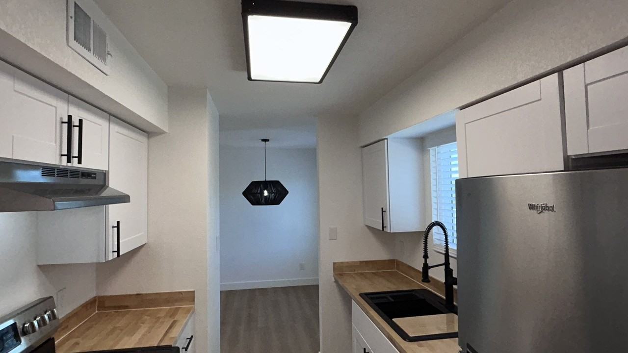 3738 East McDowell Road - Photo 5 of 50