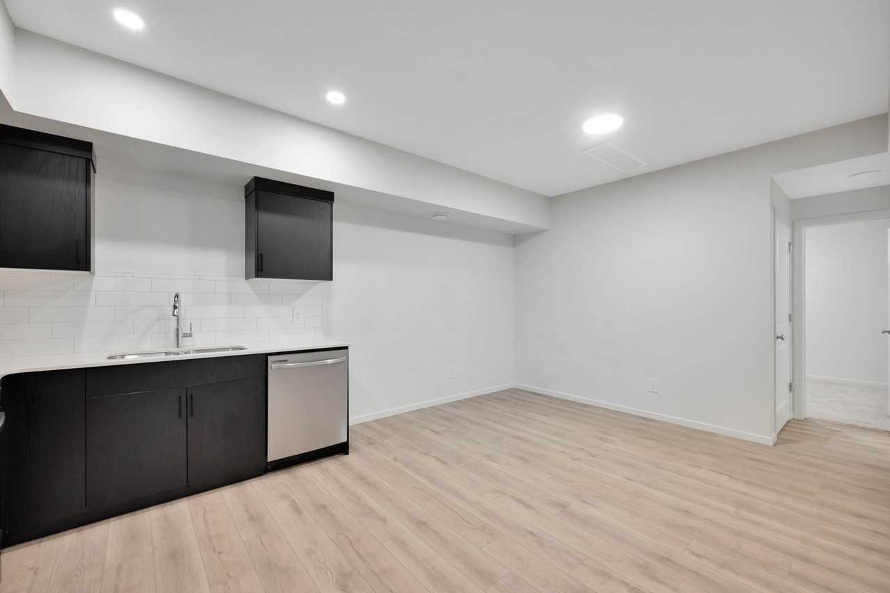 7172 Rosenthal Road NW #B - Photo 5 of 9