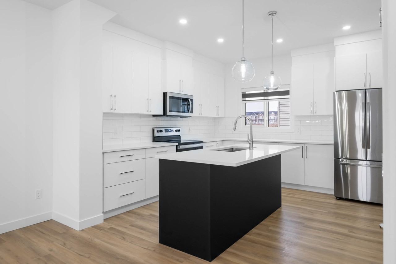 535 Bluff Lane #1 - Photo 3 of 20