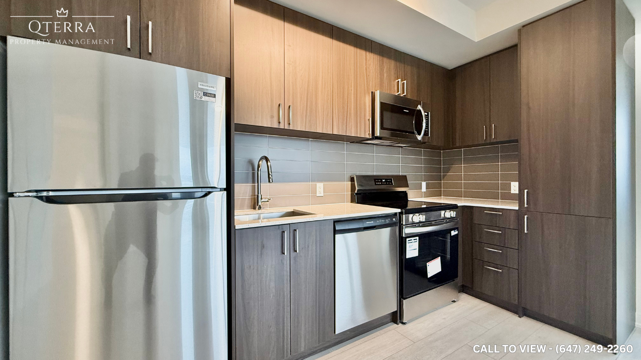 8020 Derry Road West - Photo 3 of 10