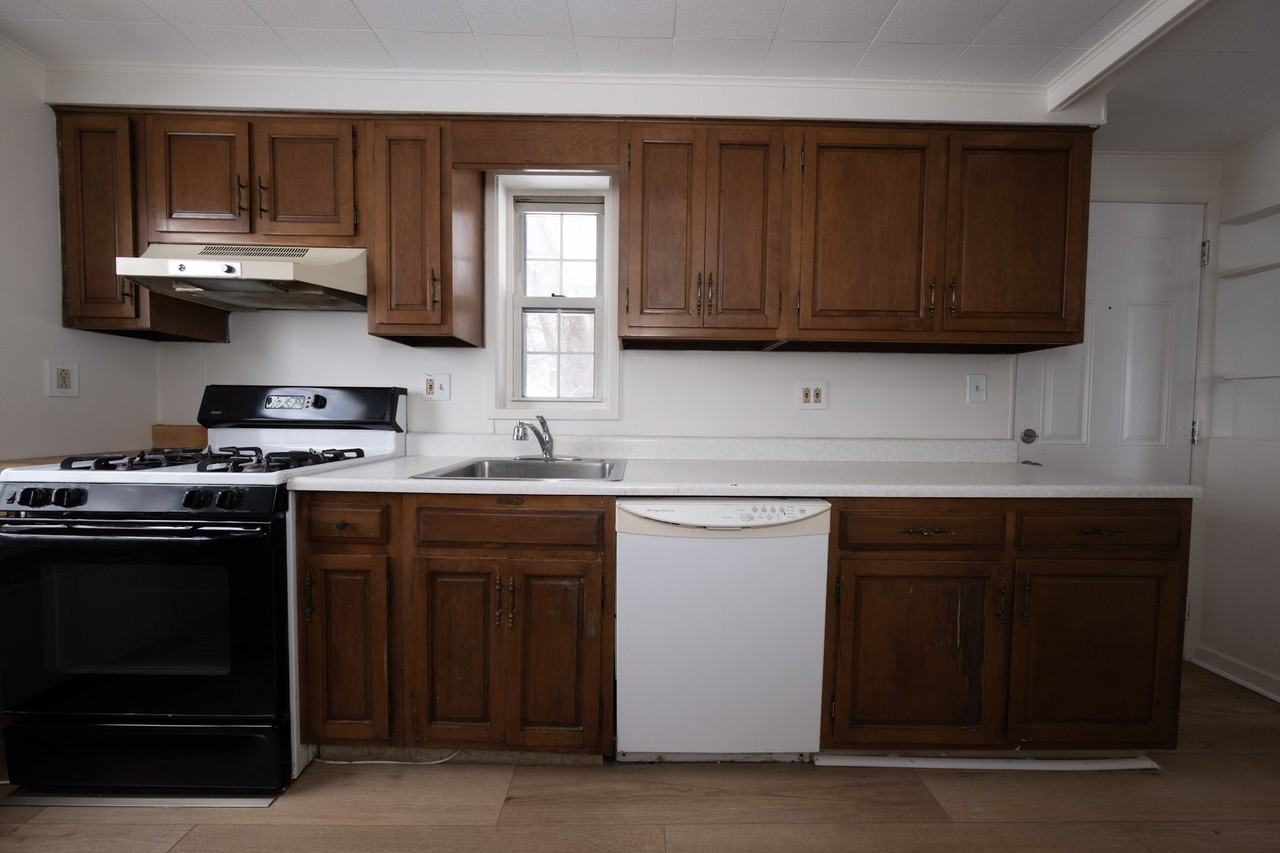 956 Jefferson Drive #1 - Photo 2 of 10