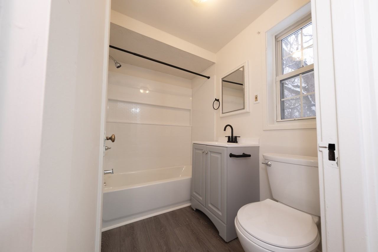 956 Jefferson Drive #1 - Photo 6 of 10