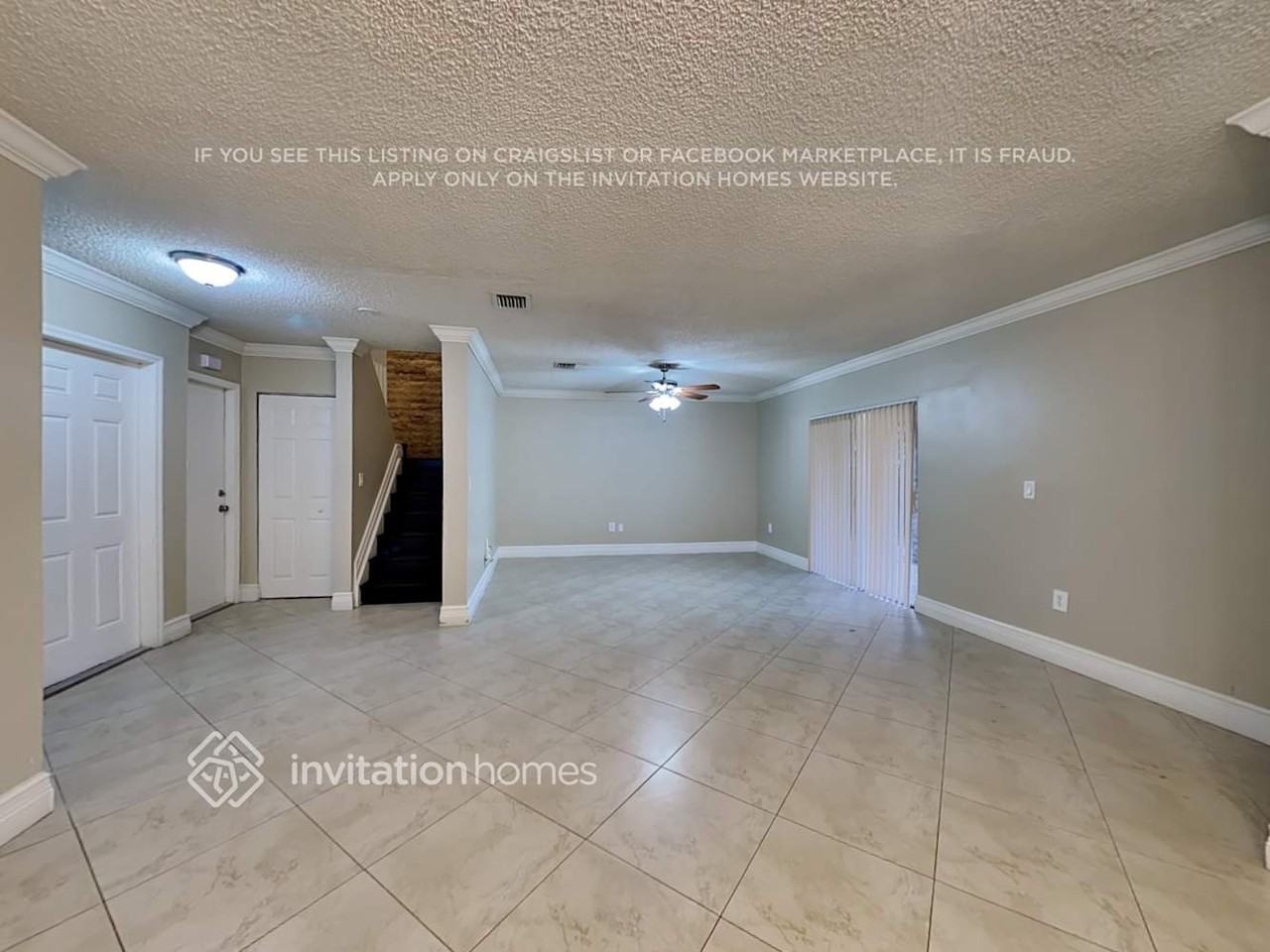 14137 Southwest 166th Terrace - Photo 4 of 19