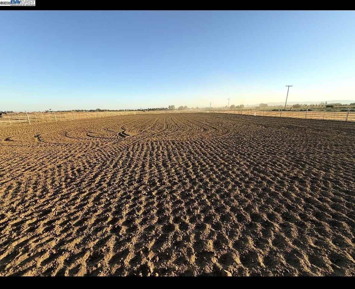 2471 Tule Lane - Photo 6 of 23