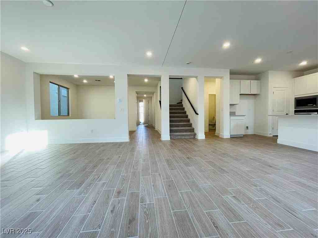 10237 Mystic Falls Drive - Photo 4 of 23