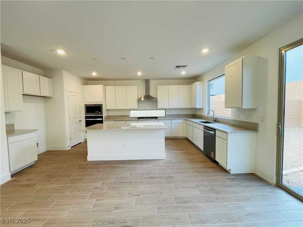 10237 Mystic Falls Drive - Photo 6 of 23