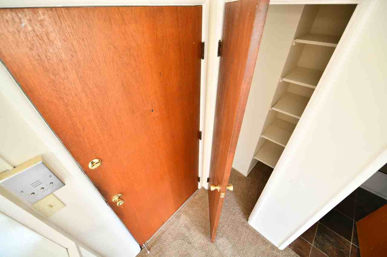 268 Vernon St. - Photo 2 of 27