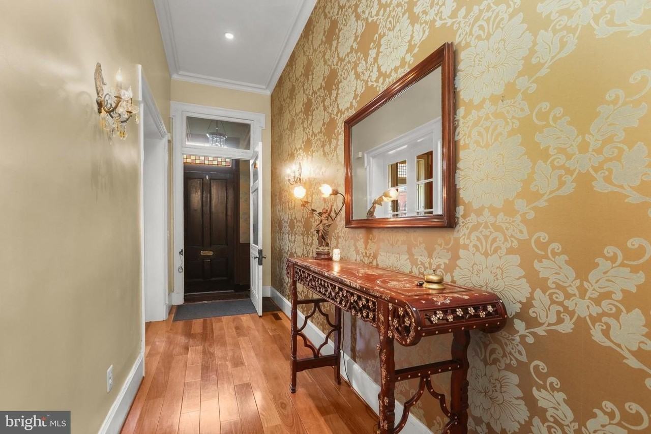 1007 North Calvert Street - Photo 4 of 43