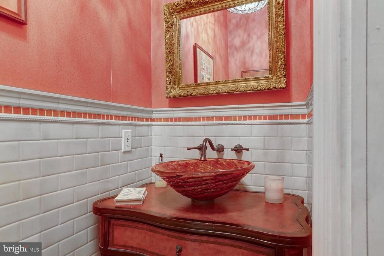 1007 North Calvert Street - Photo 7 of 43