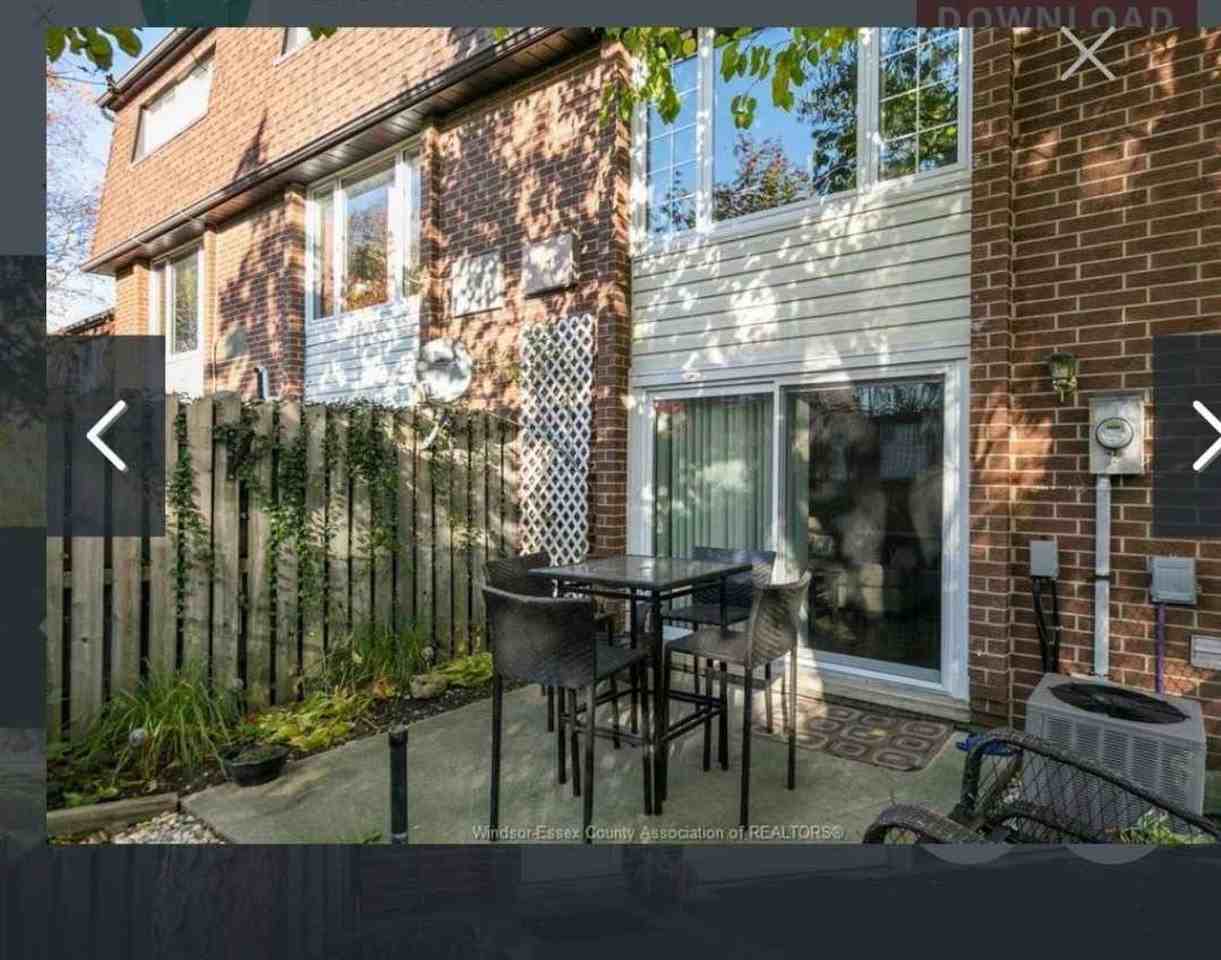 6438 Thornberry Crescent - Photo 3 of 24