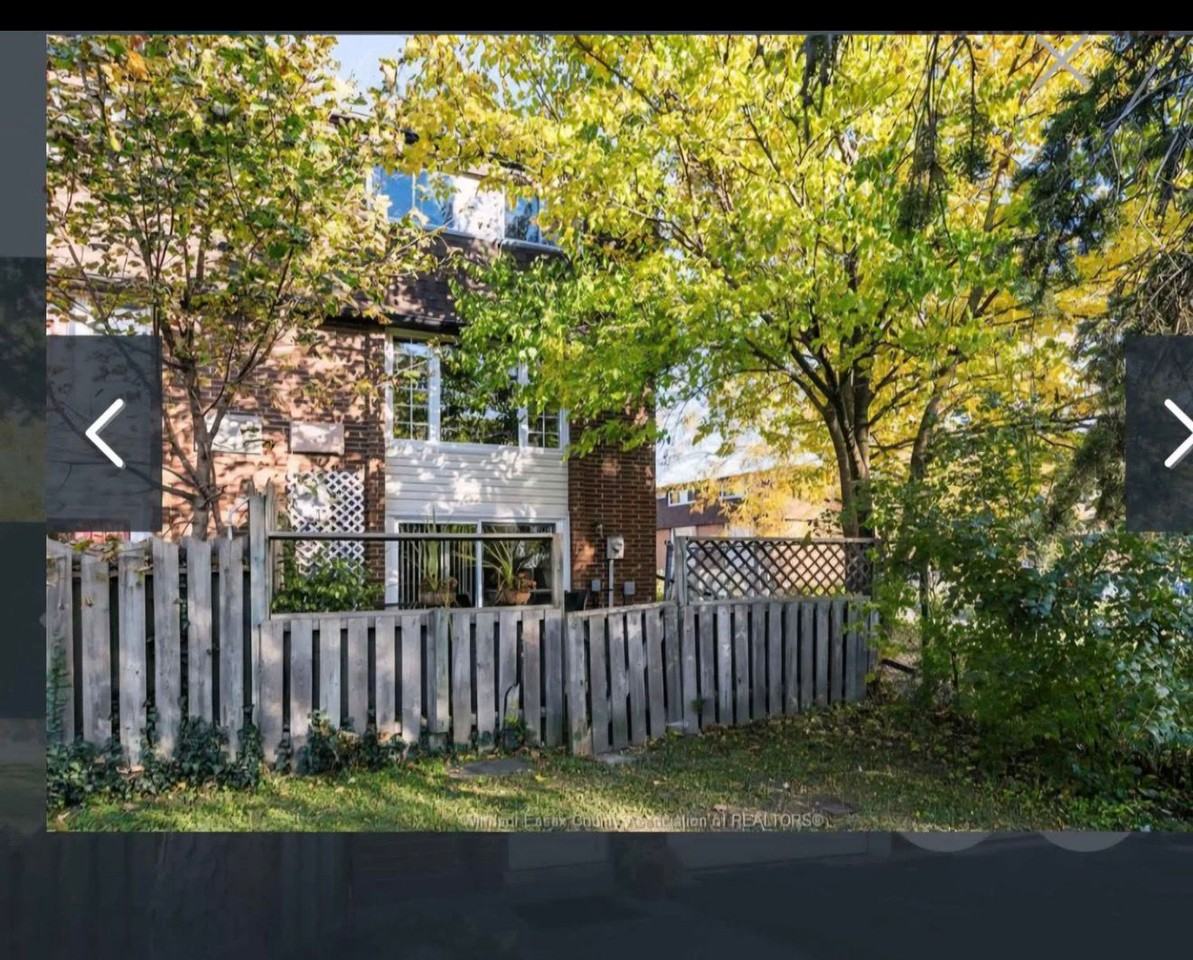 6438 Thornberry Crescent - Photo 5 of 24