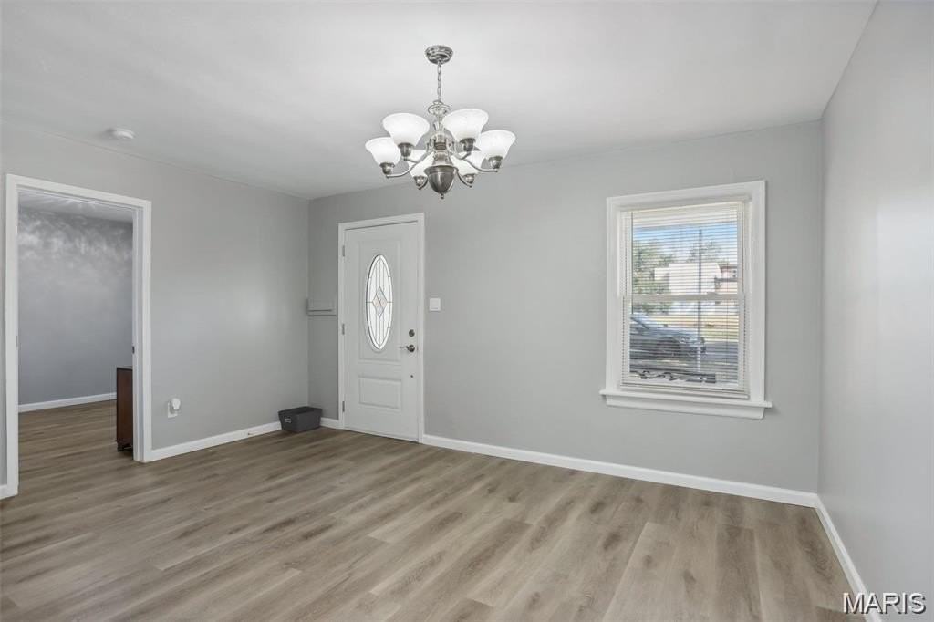 6726 Vernon Avenue - Photo 5 of 10