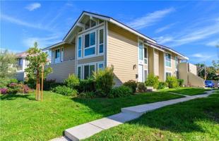 featured image of 51 Oval Road #1