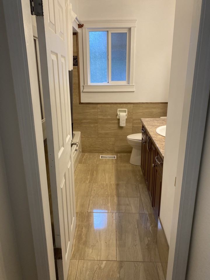 10478 155A St - Photo 5 of 12