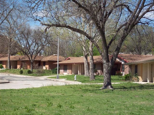 Heritage Oaks at Brooks City Base - Photo 3 of 16