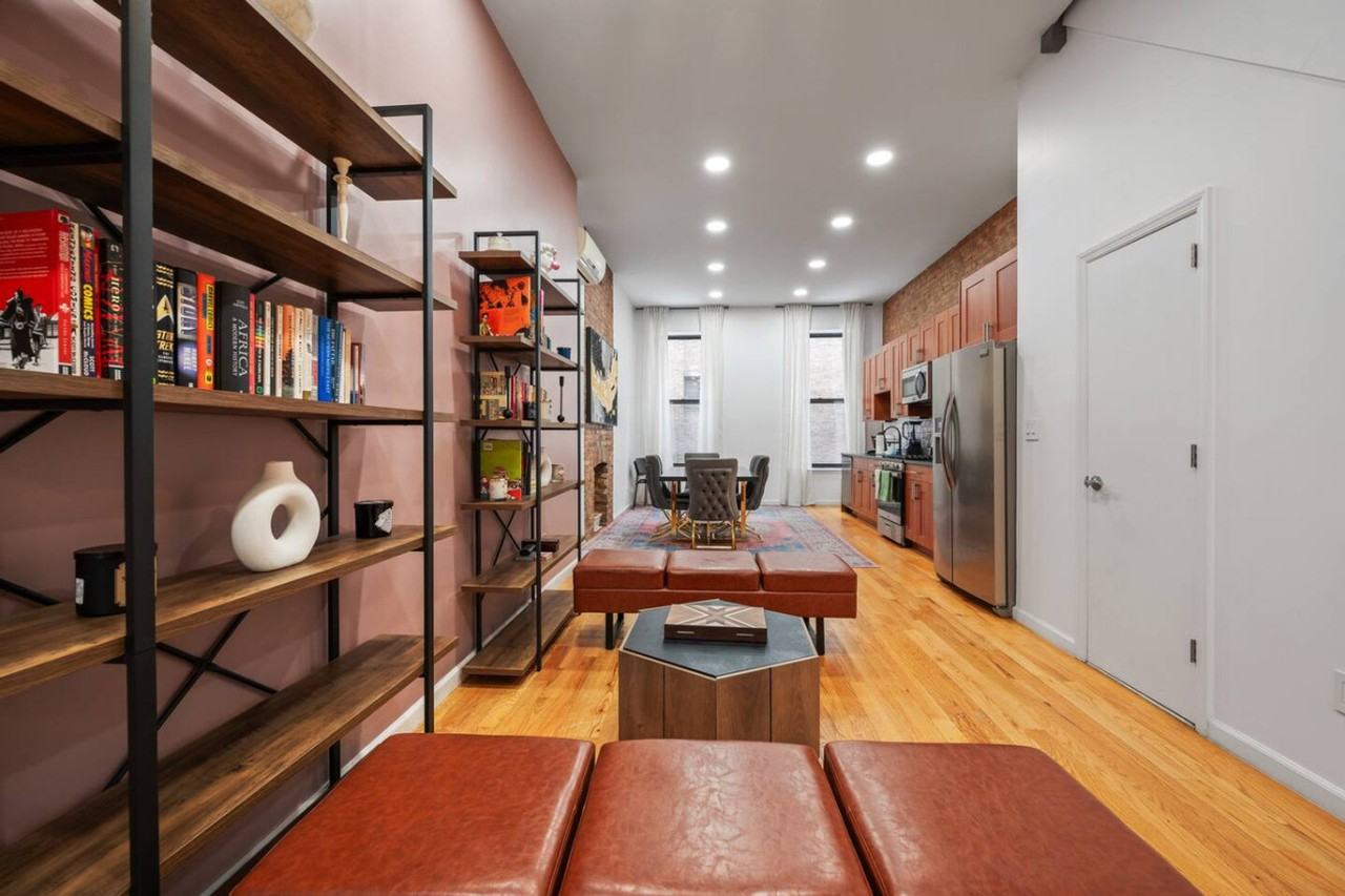 283 Pleasant Avenue #1316446P - Photo 4 of 24