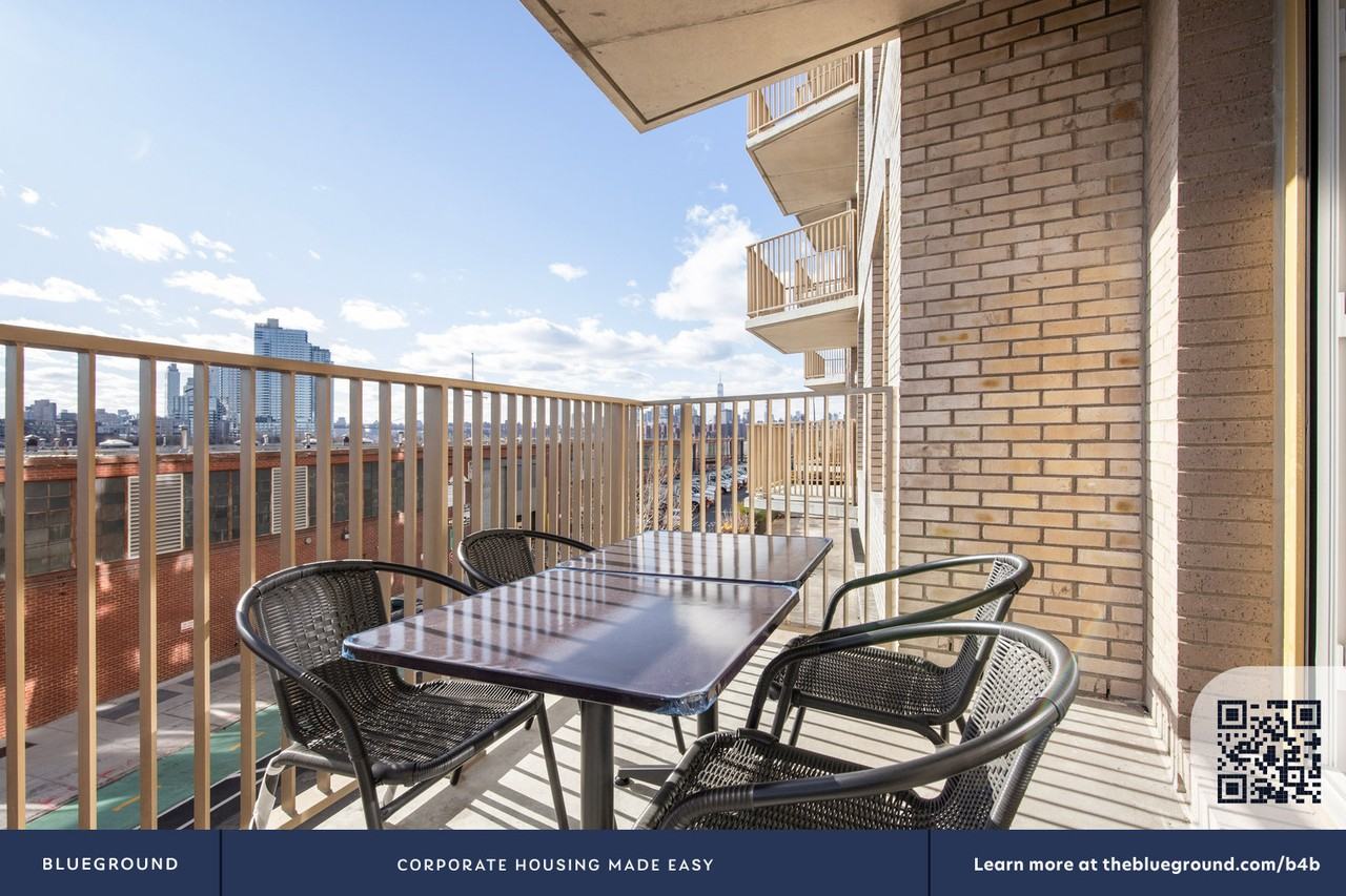 16 West St #2195 - Photo 6 of 38