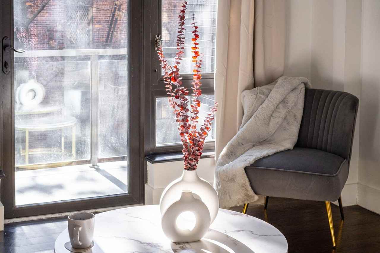 1568 Lexington Ave #1459282P - Photo 3 of 13