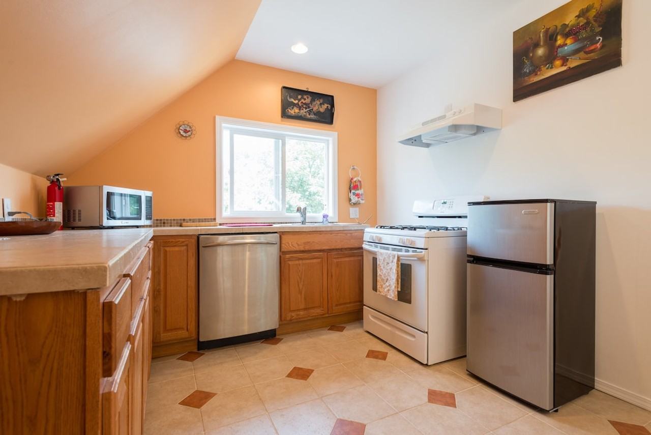 900 21st Ave #1273354P - Photo 5 of 24