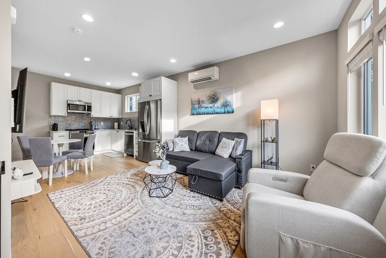 305 18th Avenue #1366636P - Photo 5 of 27