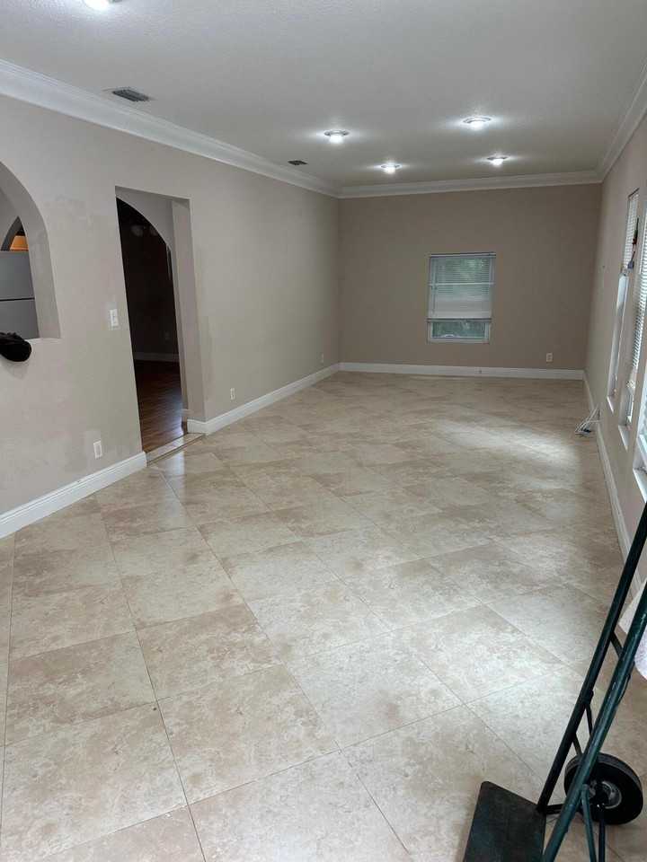 272 Southwest 1st Street #B - Photo 2 of 17