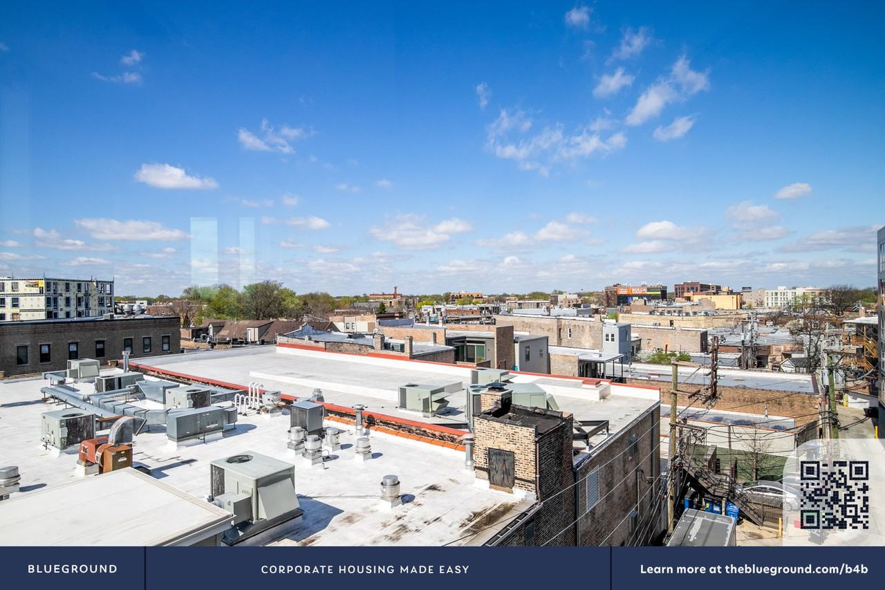 2340 North California Avenue - Photo 5 of 38