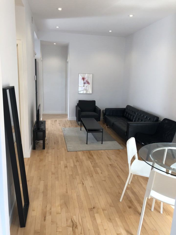 3460 Avenue Coloniale #6 - Photo 2 of 8