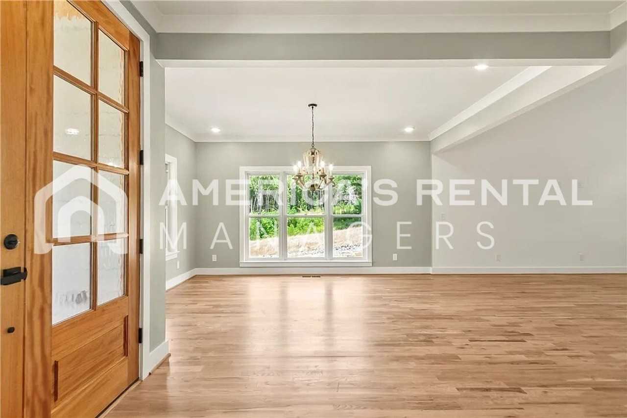 16246 Holly Spring Road - Photo 6 of 39