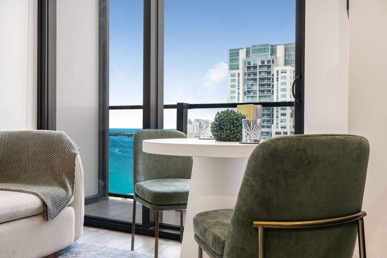 398 Northeast 5th Street #1240714P - Photo 4 of 30