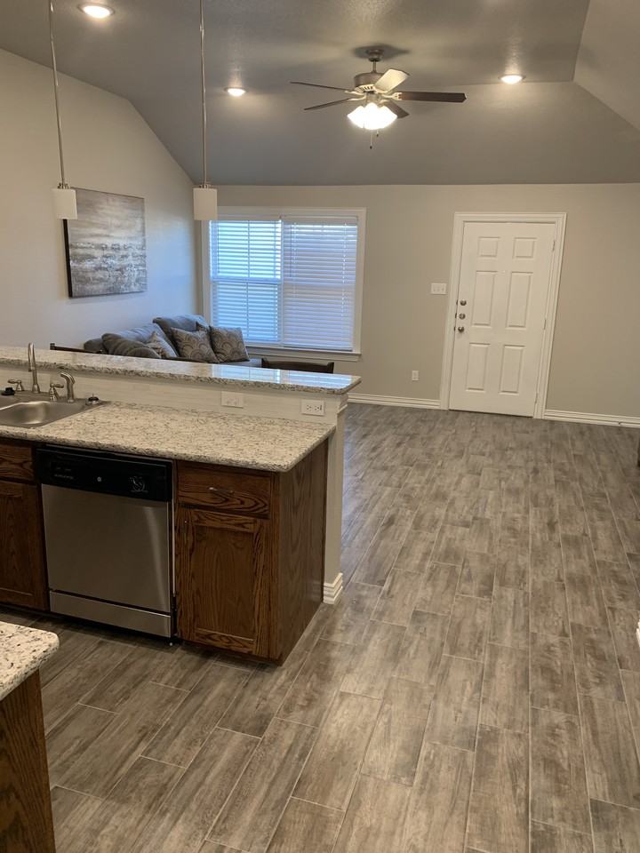 3333 Addison Way - Photo 3 of 8