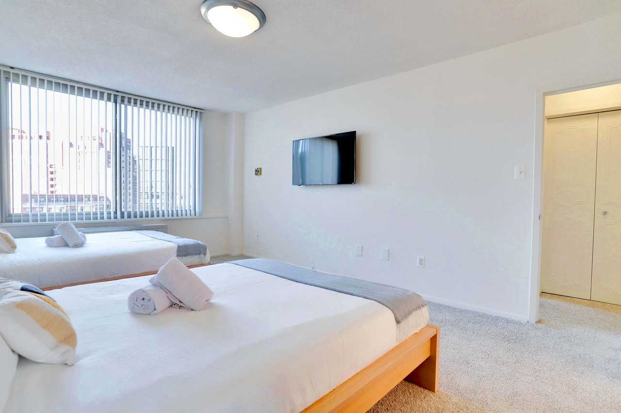 1600 South Eads Street #1022568P - Photo 7 of 28