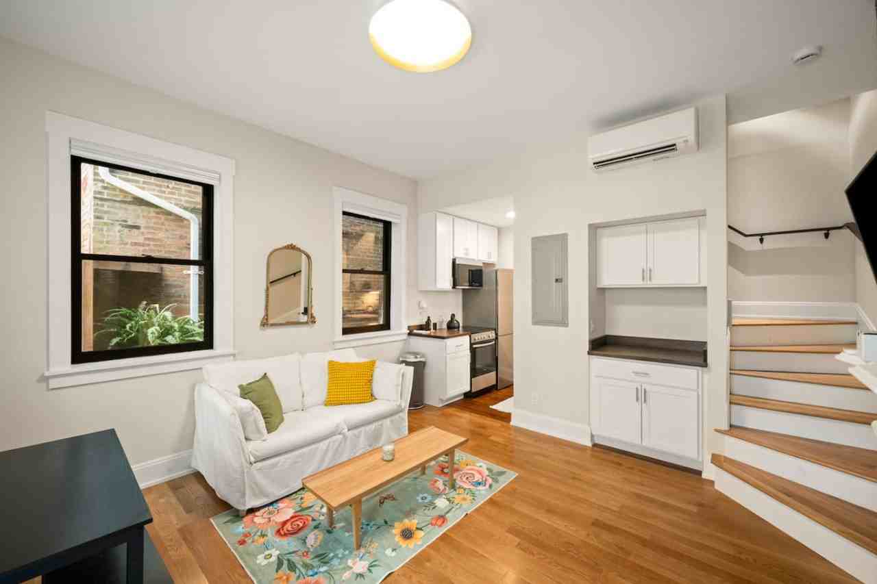 1918 Vine Street #1315619P - Photo 6 of 18