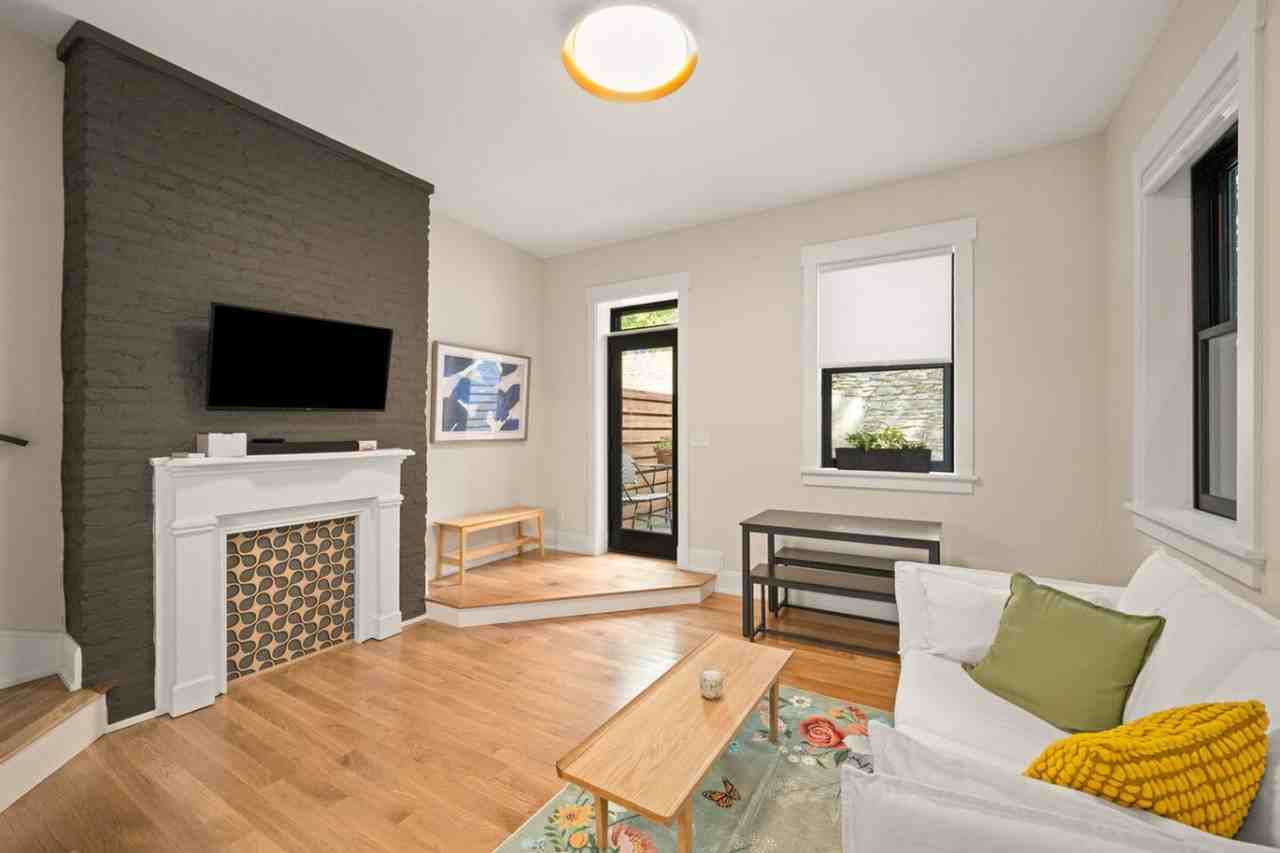 1918 Vine Street #1315619P - Photo 7 of 18