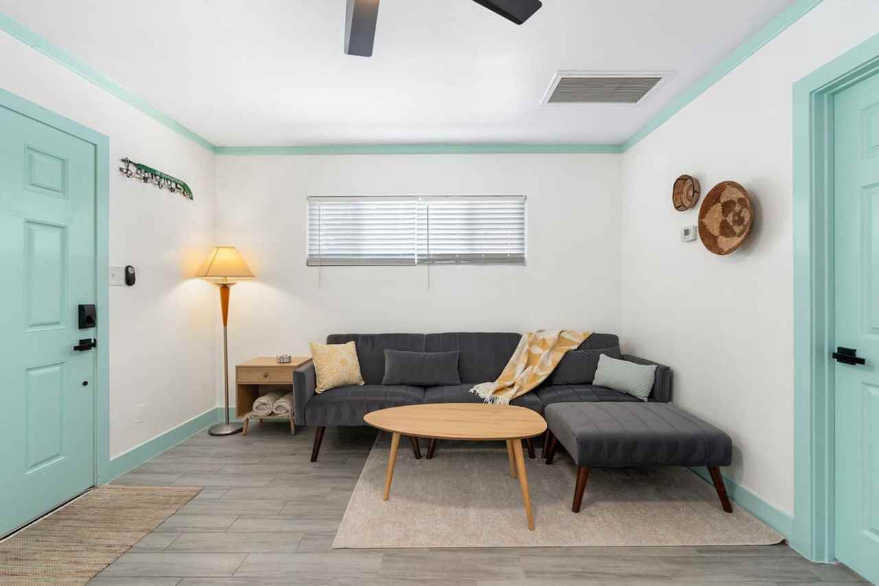 1407 East Mckinley Street #1316297P - Photo 4 of 50