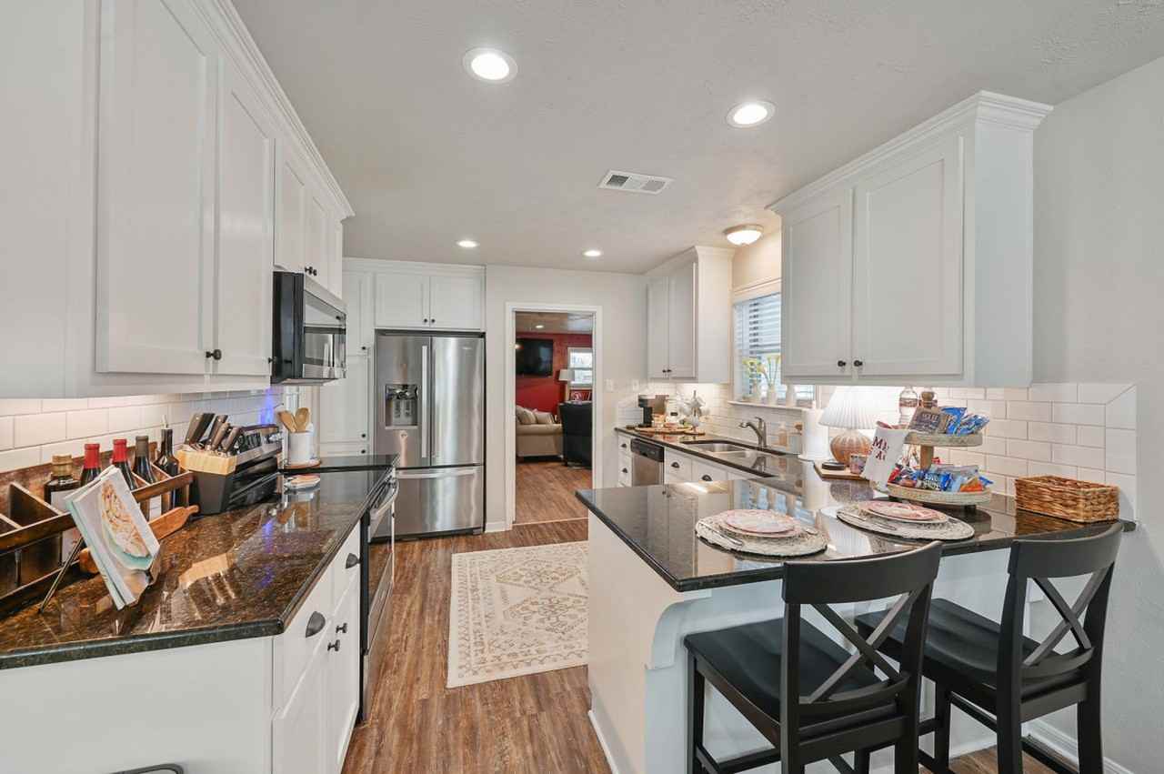 2701 Westwood Main #1328079P - Photo 5 of 23