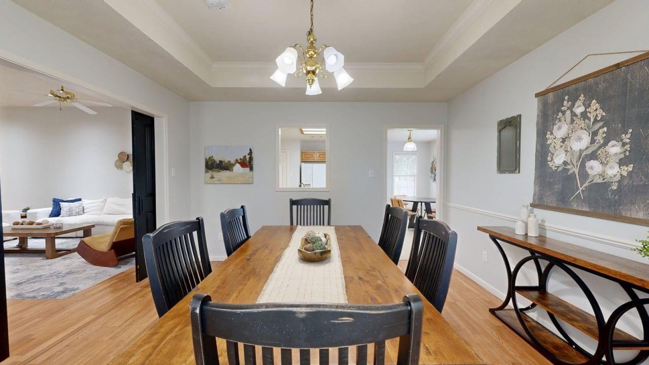 701 Summerglen Drive #1328081P - Photo 6 of 25