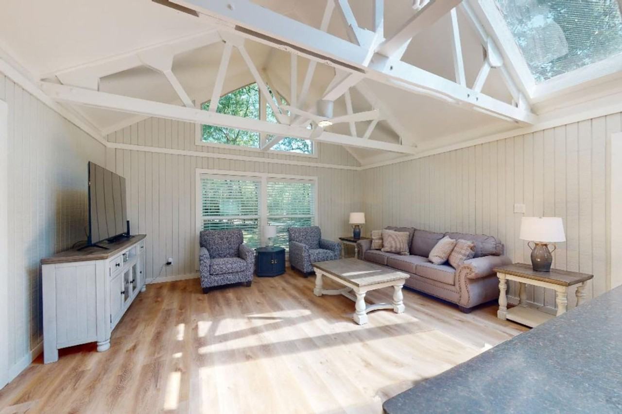 2171 North Forest Parkway #1328086P - Photo 2 of 45