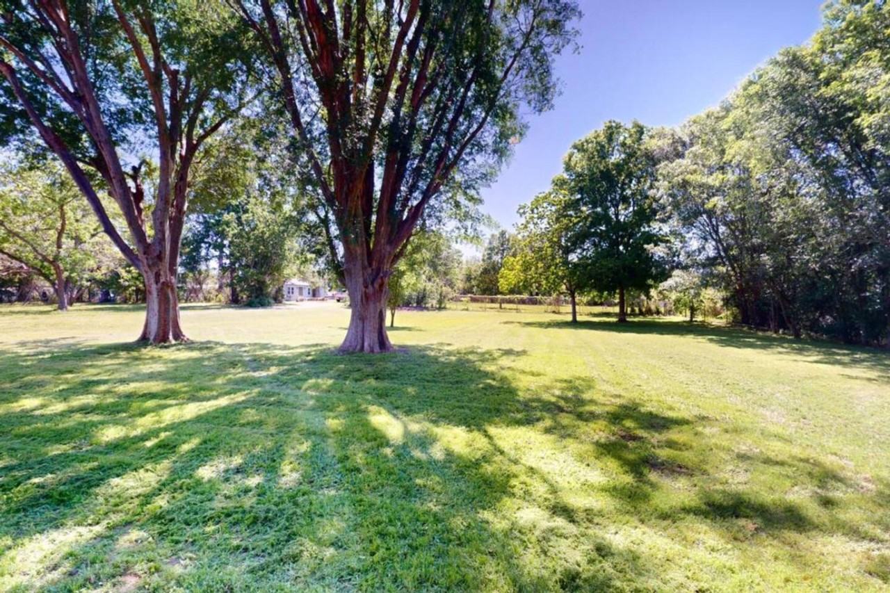 118 Miller St #1328087P - Photo 3 of 26