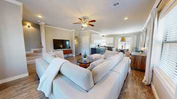 featured image of 636 Clay St