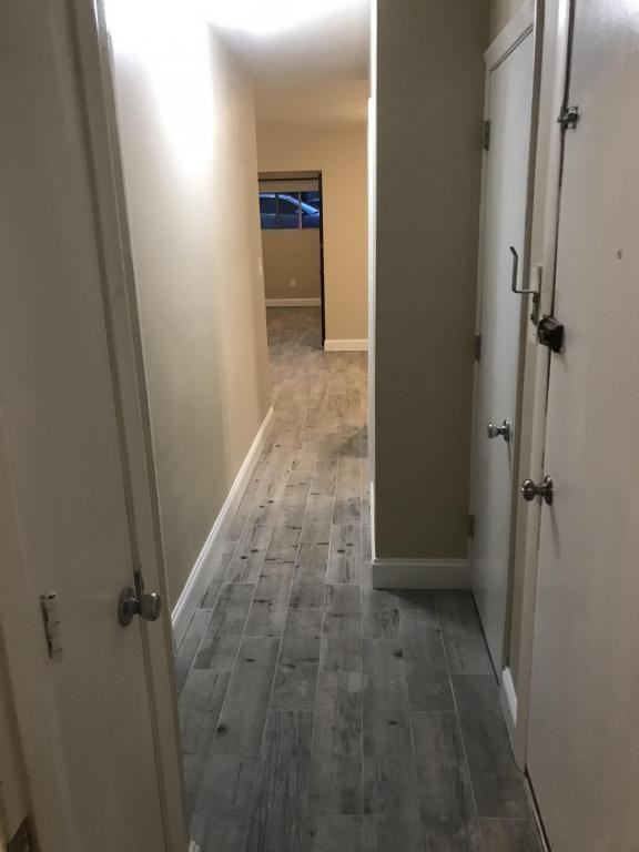 656 Hyde Park Avenue - Photo 3 of 4