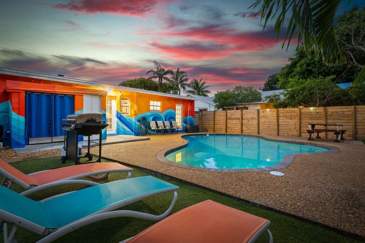 1425 Northeast 5th Terrace #1346931P - Photo 4 of 31