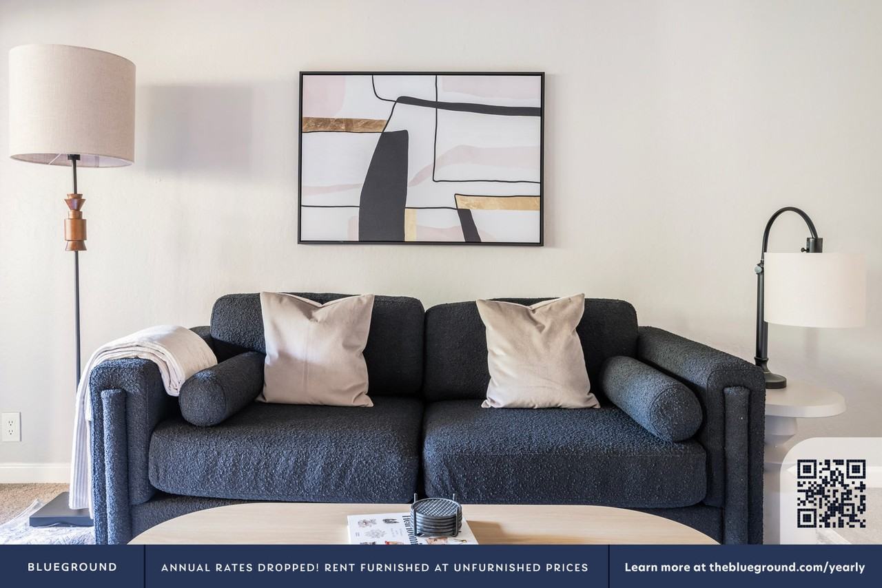 202 Calvert Dr #2106 - Photo 4 of 35