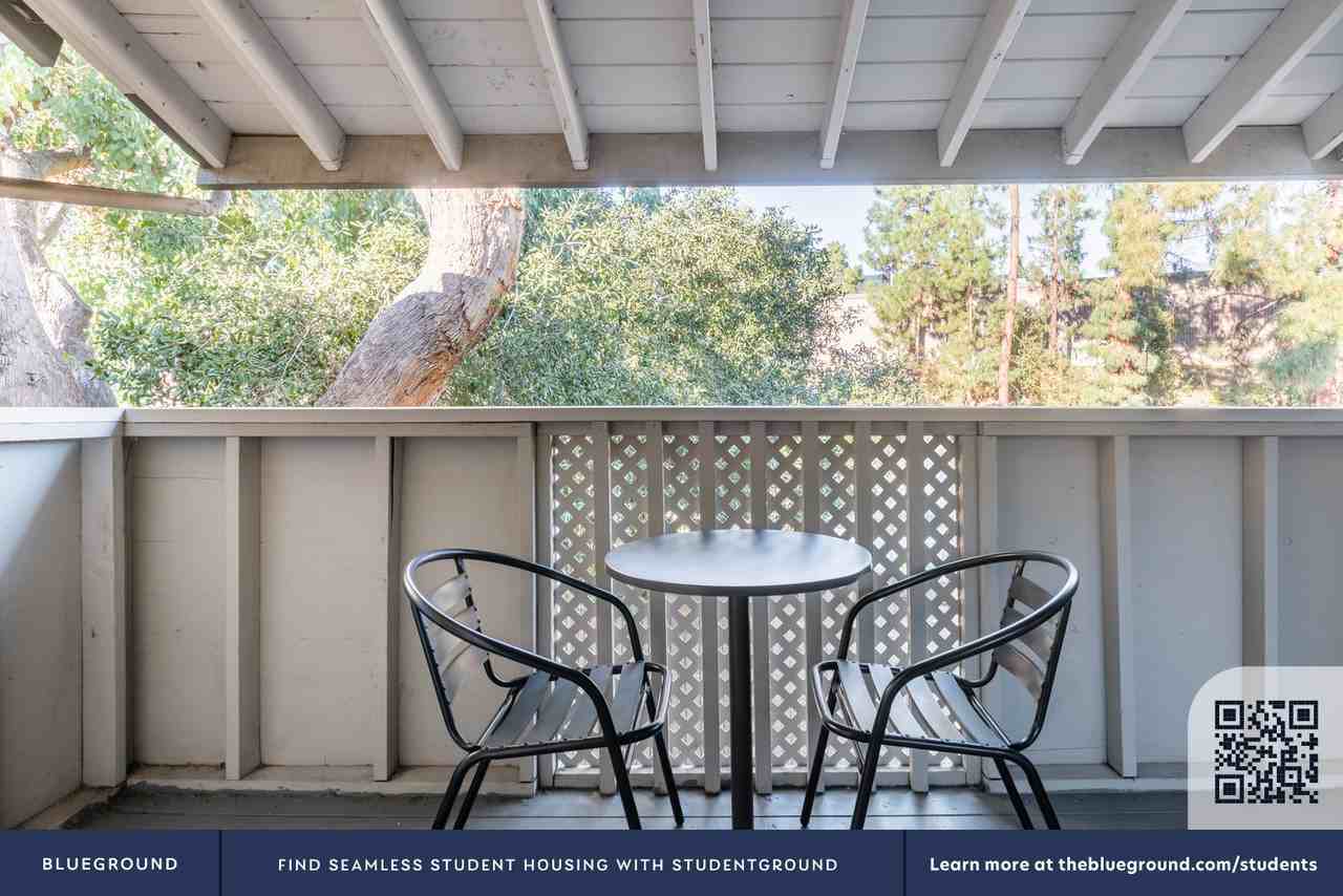 202 Calvert Dr #2106 - Photo 7 of 35