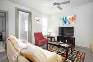 976 S Braeswood Blvd - Photo 1 of 1