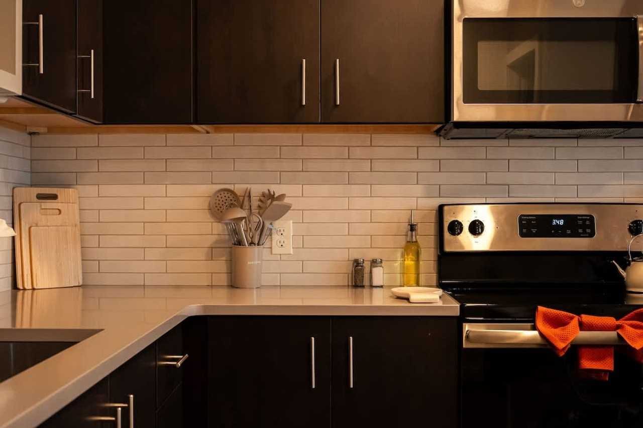 111 South Adams Street #1365731P - Photo 7 of 35