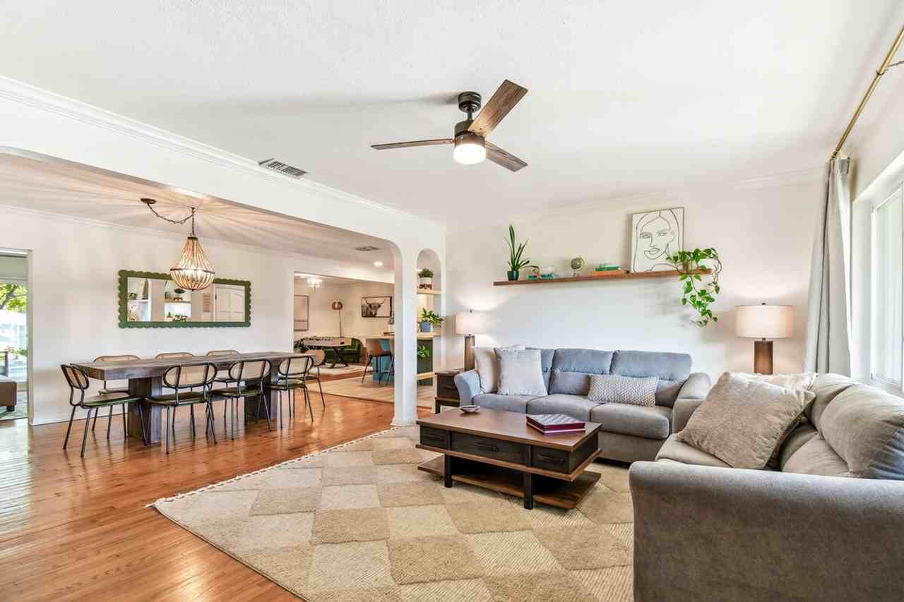 1107 Braddock Street #1272822P - Photo 4 of 50